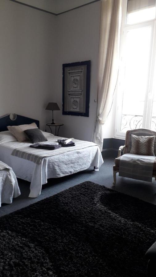 Bed and Breakfast Les remparts de la Bastide à Castillonnès Extérieur photo
